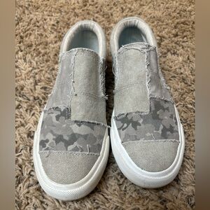 Women’s slip on Blowfish Shoes